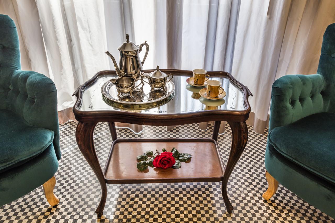 Manzoni 46 - Ospitalita Siciliana Bed & Breakfast Milazzo Ngoại thất bức ảnh